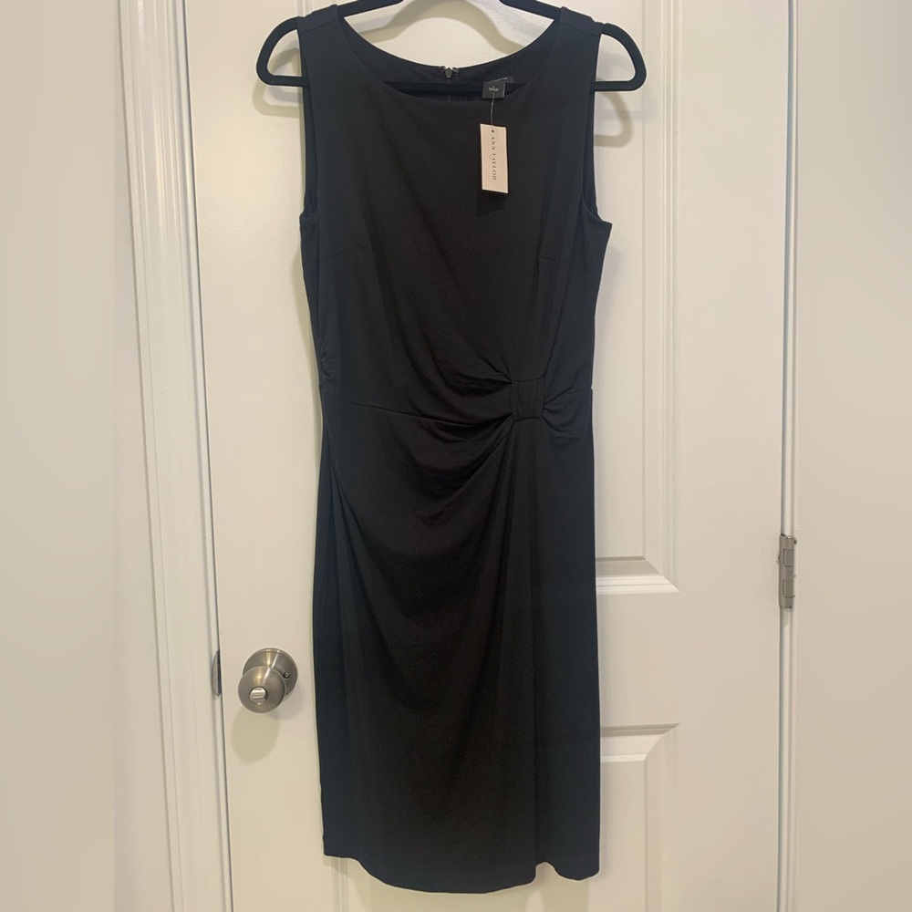 NEW Ann Taylor Women's Black Ruched Sleeveless Sheath Dress Size 4